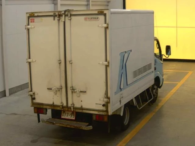 Toyota ToyoAce  с аукциона в Японии