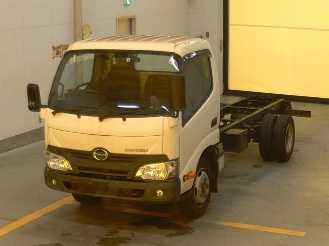 Hino Dutro  с аукциона в Японии