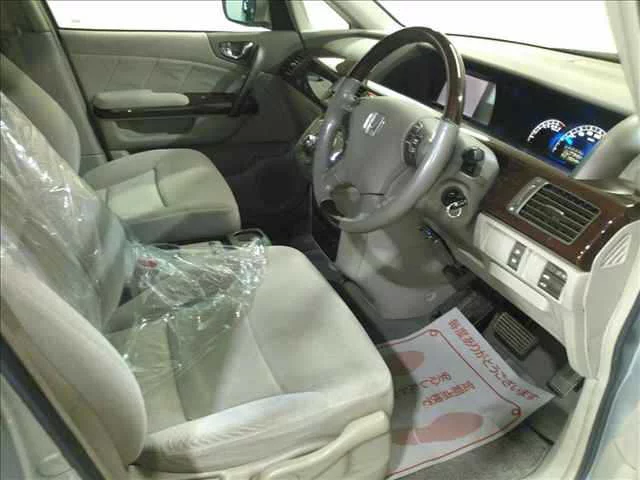 Honda Elysion  с аукциона в Японии