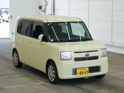 Toyota Pixis Space