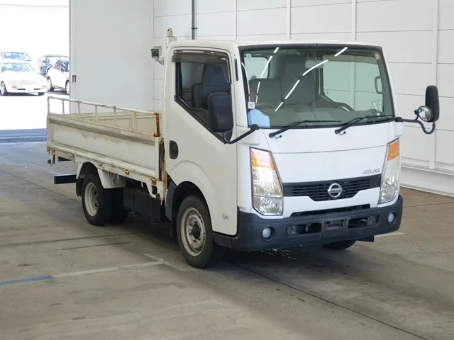 Nissan Atlas  с аукциона в Японии