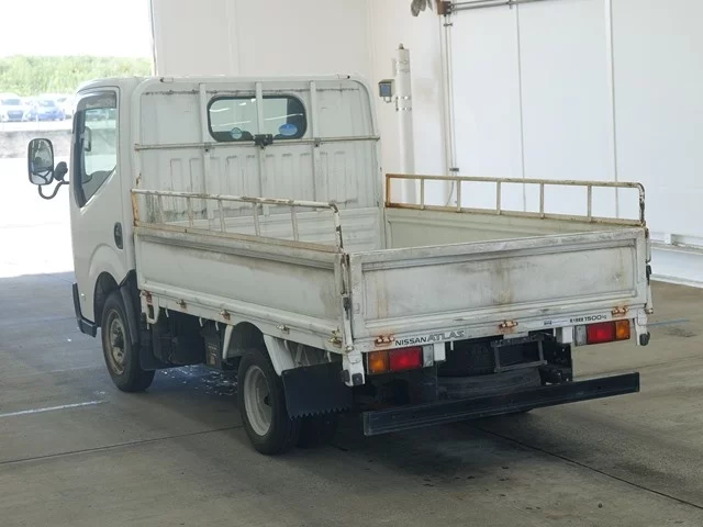 Nissan Atlas  с аукциона в Японии