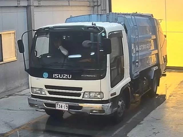 Isuzu Forward  с аукциона в Японии