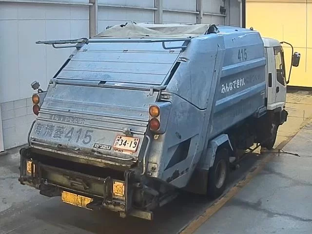 Isuzu Forward  с аукциона в Японии