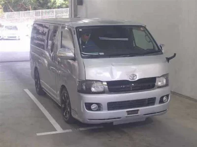 Toyota HiAce Van