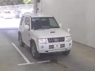 Nissan Kix