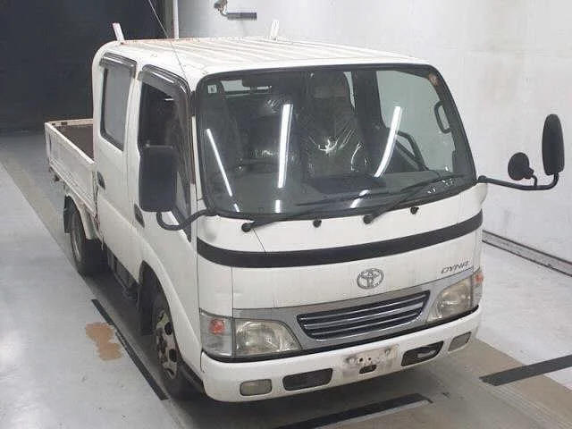 Toyota Dyna  с аукциона в Японии