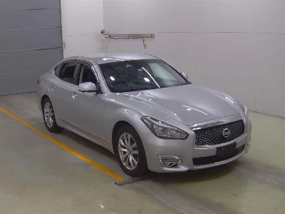 NISSAN FUGA