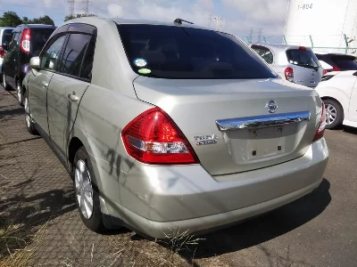 Nissan Tiida Latio