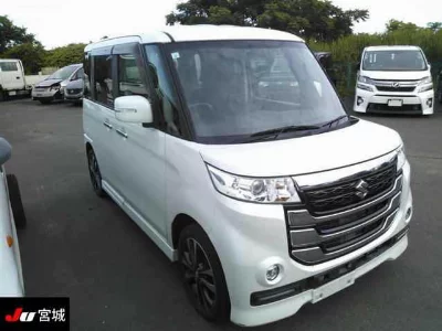 Suzuki Spacia