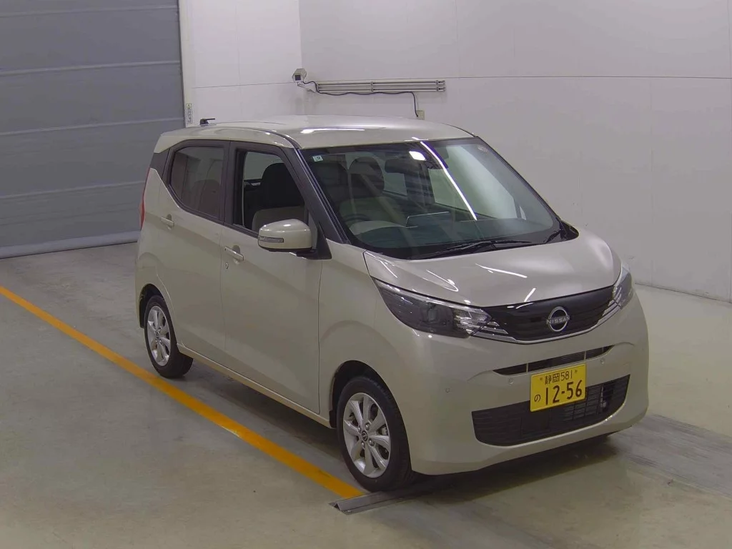 Nissan Dayz  с аукциона в Японии
