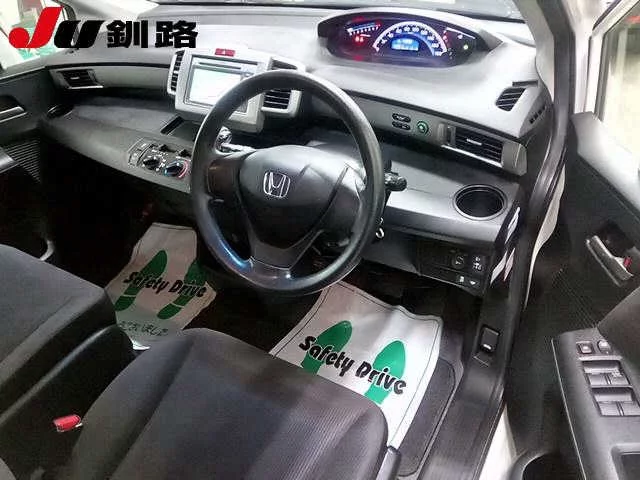 Honda Freed  с аукциона в Японии