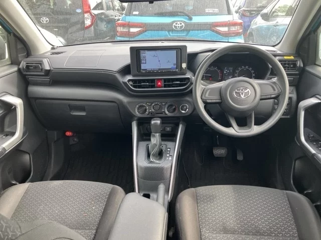 Toyota Raize  с аукциона в Японии