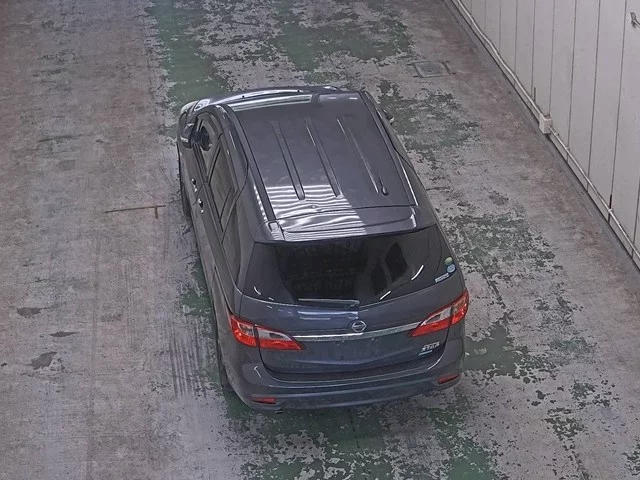Nissan Lafesta  с аукциона в Японии
