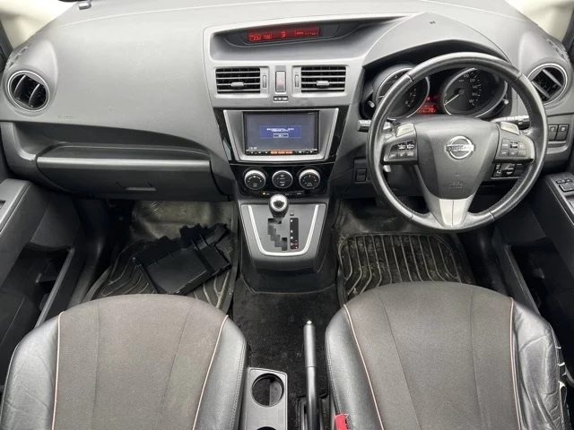 Nissan Lafesta  с аукциона в Японии