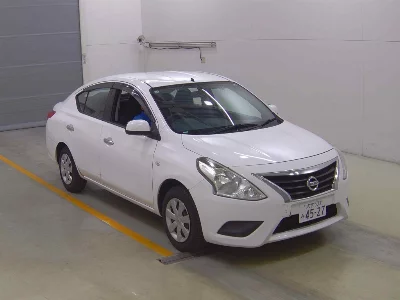Nissan Tiida Latio