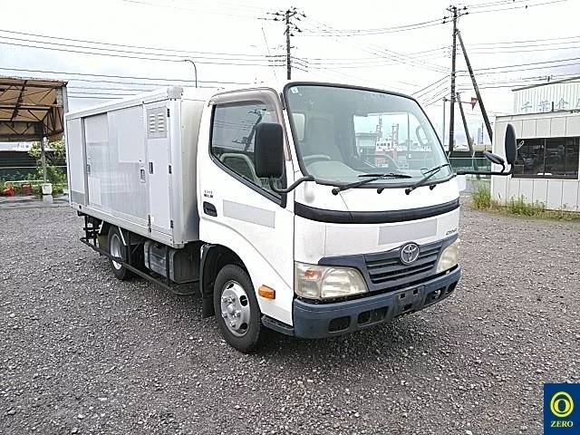 Toyota Dyna  с аукциона в Японии
