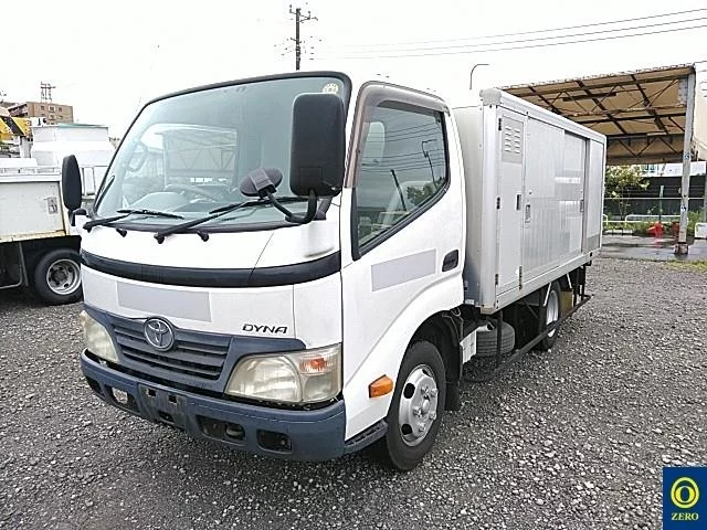 Toyota Dyna  с аукциона в Японии