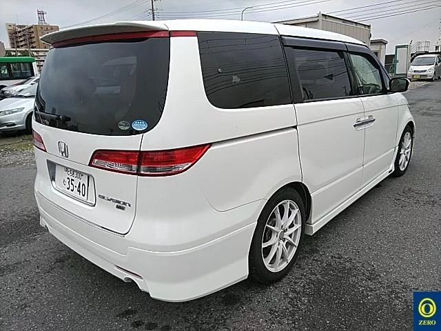 Honda Elysion  с аукциона в Японии