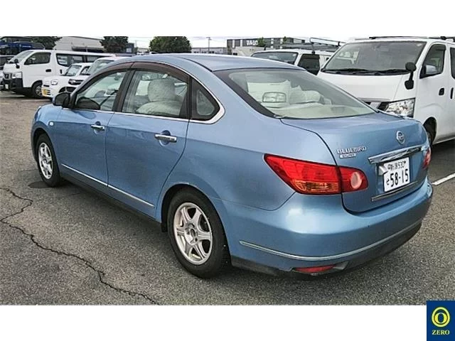 Nissan BLUEBIRD SYLPHY  с аукциона в Японии