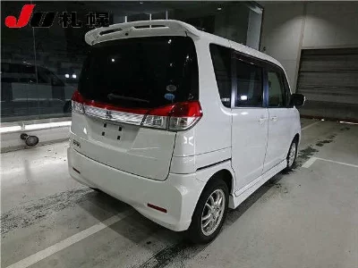 Mitsubishi Delica D:2