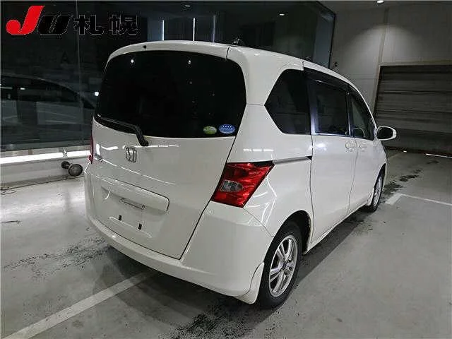 Honda Freed  с аукциона в Японии