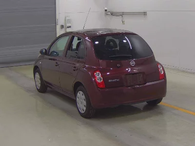 Nissan March