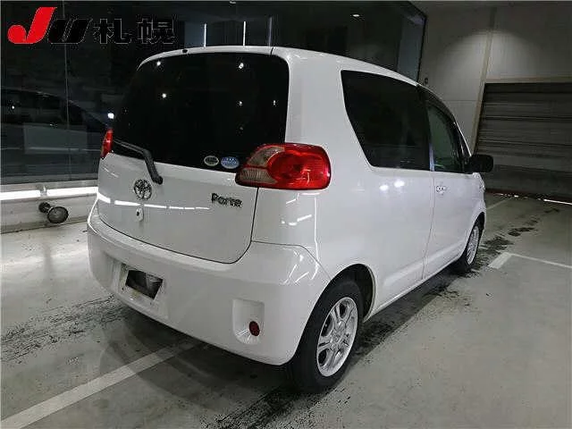 Toyota Porte  с аукциона в Японии