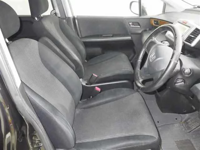 Honda Freed  с аукциона в Японии