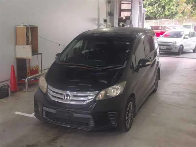 Honda Freed  с аукциона в Японии