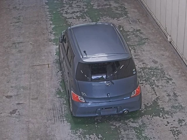Toyota bB  с аукциона в Японии