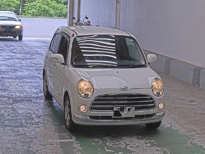 Daihatsu Mira Gino