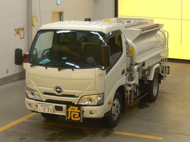 Hino Dutro  с аукциона в Японии