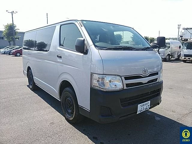 Toyota RegiusAce  с аукциона в Японии