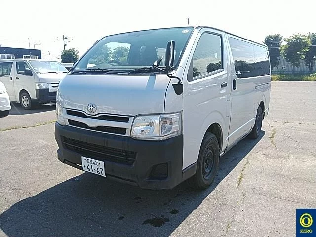 Toyota RegiusAce  с аукциона в Японии