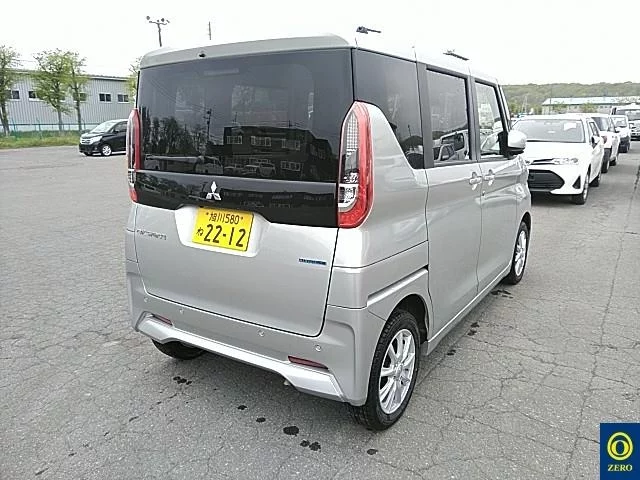 Mitsubishi eK X Space  с аукциона в Японии