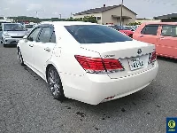 Цена авто Toyota Crown с аукционов Японии, номер кузова AWS211, пробег 152 000, оценка 2