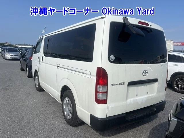 Toyota RegiusAce  с аукциона в Японии