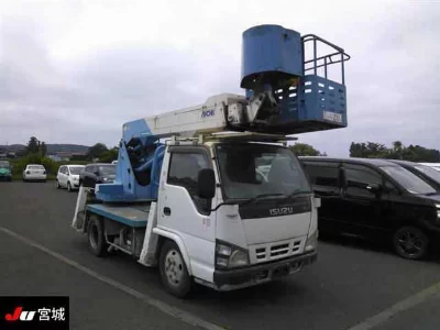 Isuzu ELF
