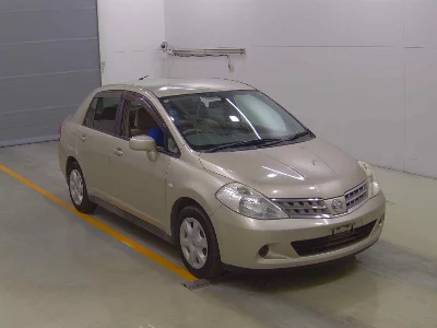 Nissan Tiida Latio