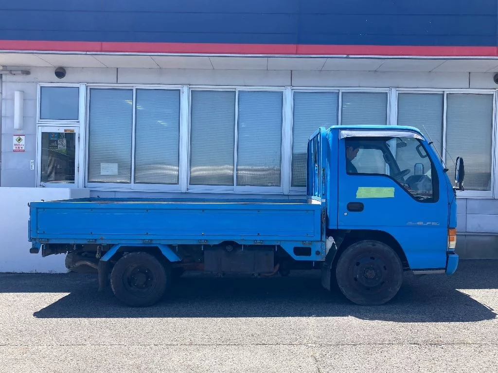 Isuzu Elf  с аукциона в Японии