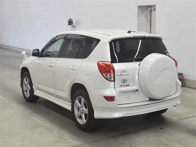 Toyota RAV4  с аукциона в Японии