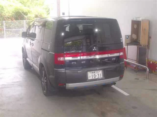 Mitsubishi Delica D:5  с аукциона в Японии