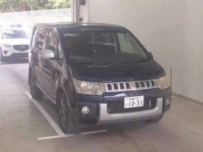 Mitsubishi Delica D:5