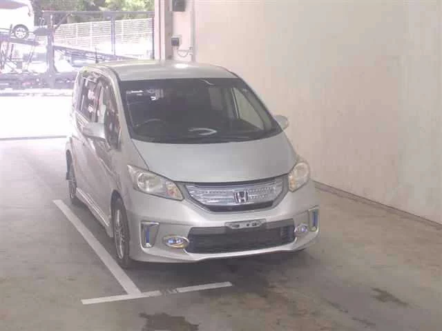 Honda Freed  с аукциона в Японии