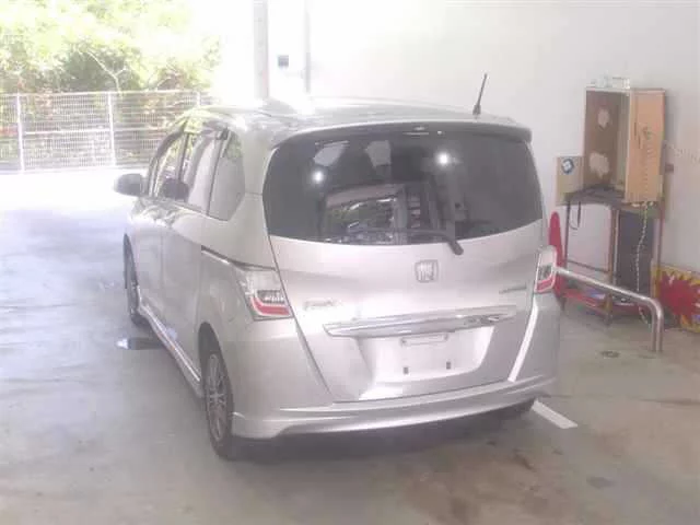 Honda Freed  с аукциона в Японии
