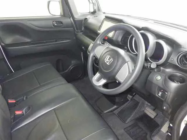 Honda N-Box  с аукциона в Японии