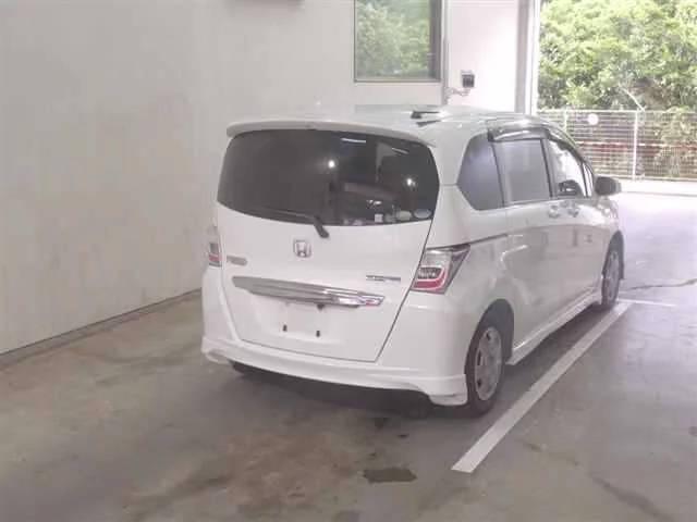 Honda Freed  с аукциона в Японии