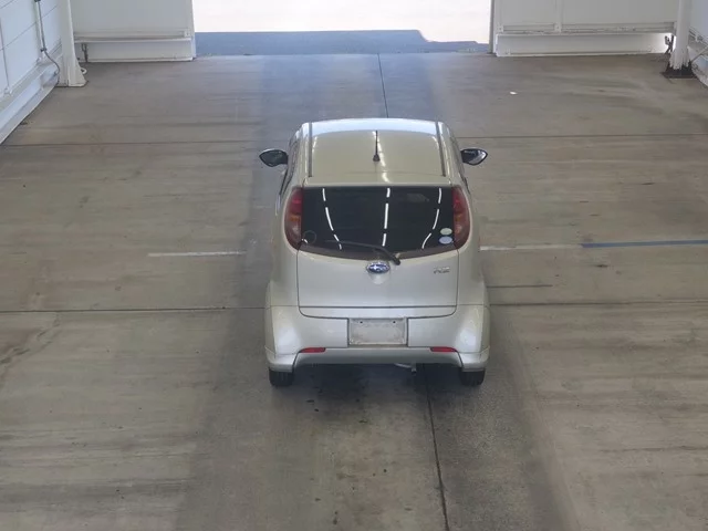 Subaru R2  с аукциона в Японии