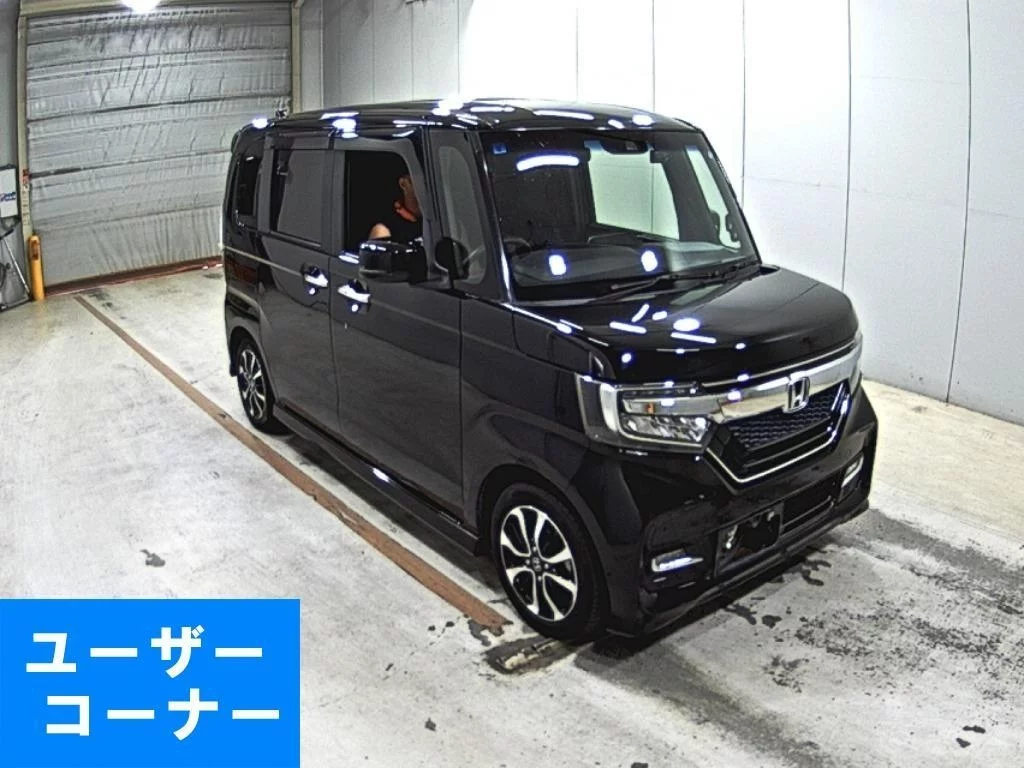 Honda N BOX CUSTOM  с аукциона в Японии
